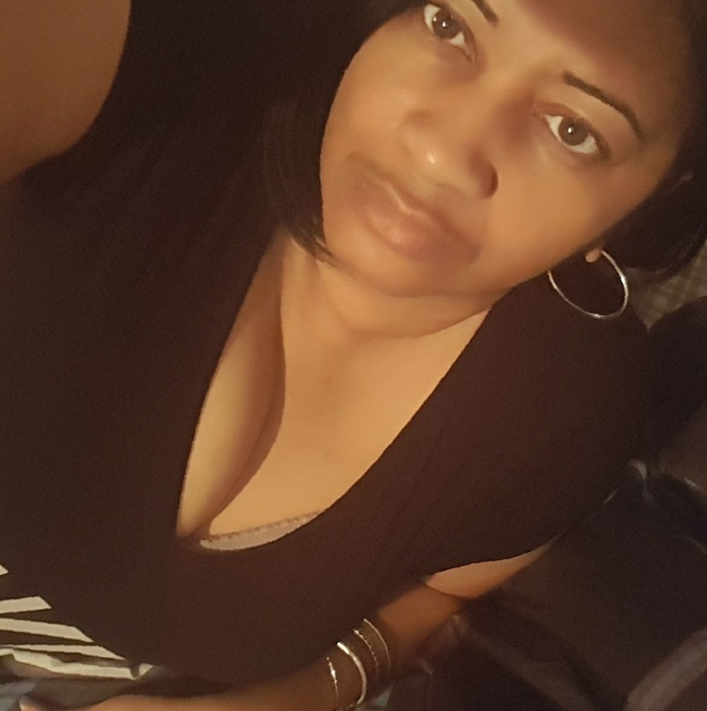 Meet your Posher, Apryl